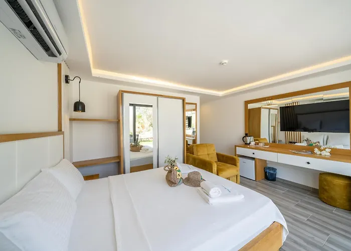 Kalkan Park Отель *